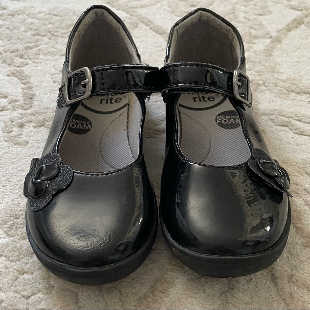 Stride Rite Kids Patent Velcro Flower Mary Jane Dress Shoes, Black Size 12.5 - Picture 4 of 9